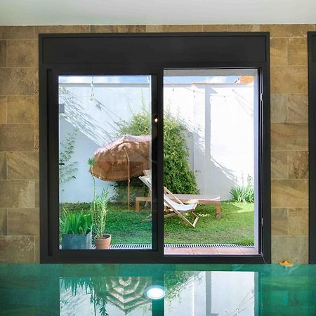Loft Con Piscina Climatizada De Agua Salada Y Parking En El Centro De Figueres Lägenhet Figueres  Exteriör bild