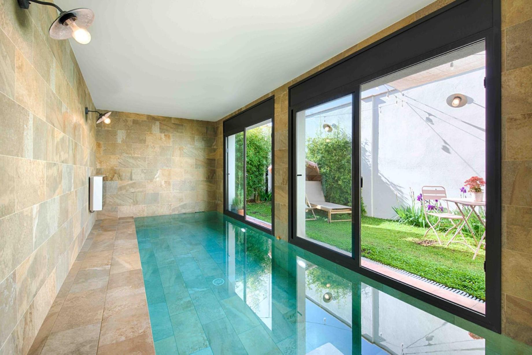 Loft Con Piscina Climatizada De Agua Salada Y Parking En El Centro De Figueres Lägenhet Figueres  Exteriör bild